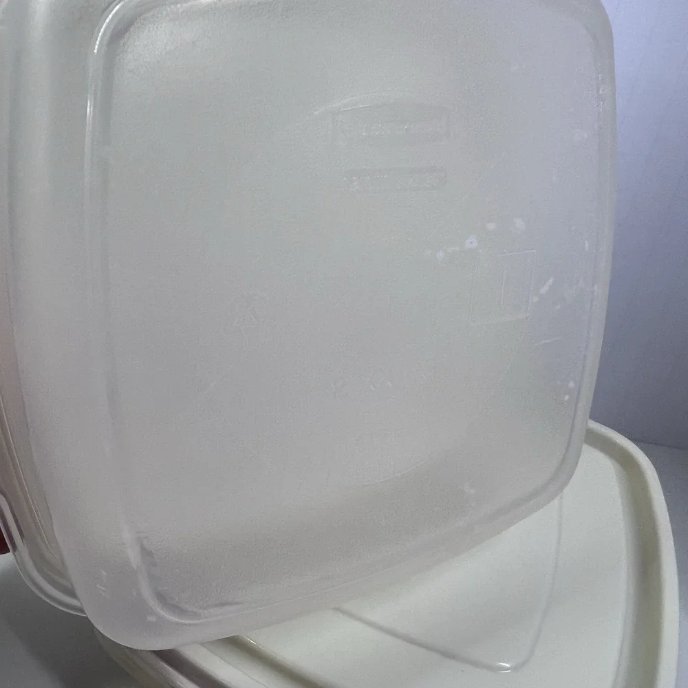 Vintage Rubbermaid Servin Saver #1 - 2 Cups - Lot Of 2 Sandwich‎ w Lids Almond